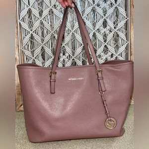 Michael Kors leather bag. In dusty rose color